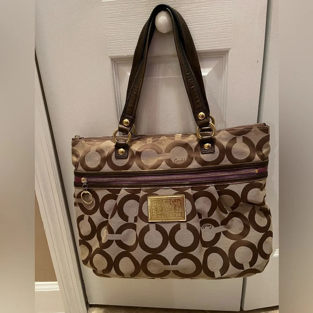 Authentic Coach Poppy Bag, EUC